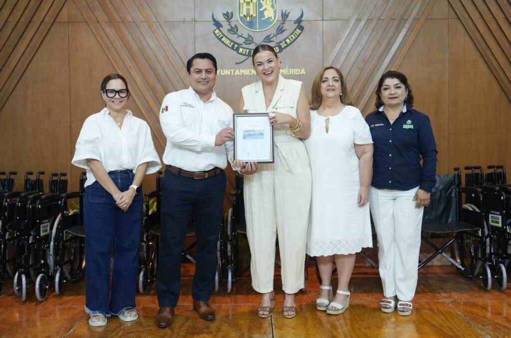 Ayuntamiento de Mérida donará 40 sillas de ruedas a personas vulnerables de la ciudad