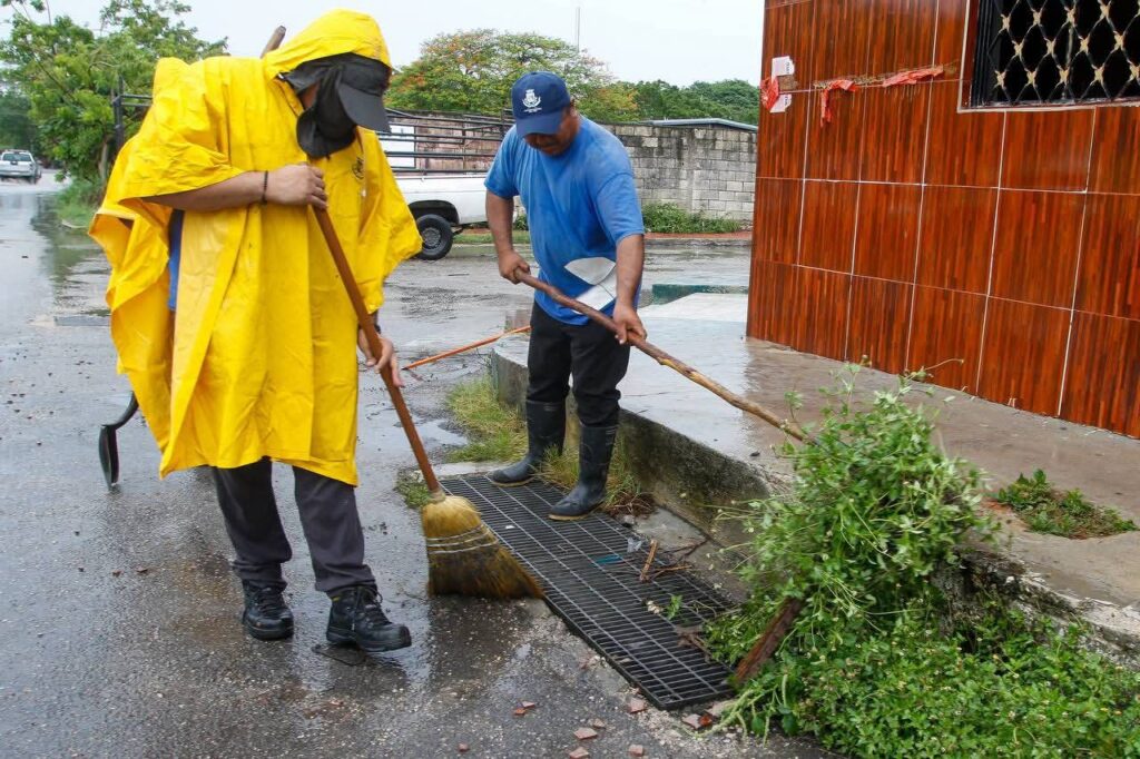 Ayuntamiento de Mérida aplican estrategia de prevención para disminuir los efectos de las lluvias