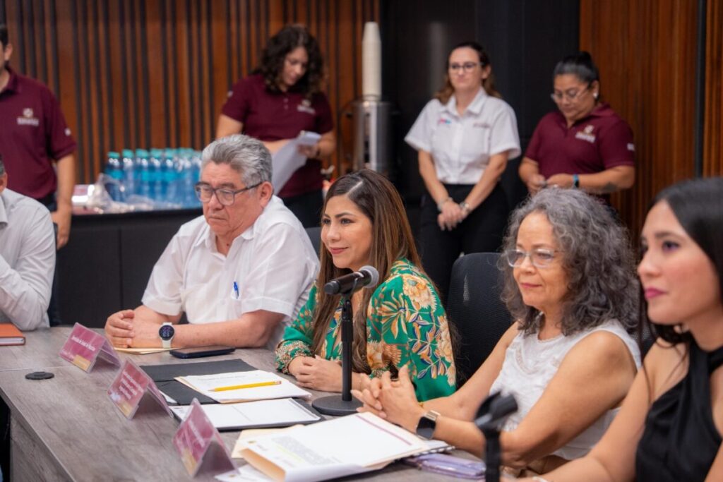 Mtra. Wendy Yamile Méndez Naal / Renacimiento Maya impulsa la alimentación sana en escuelas de Yucatán