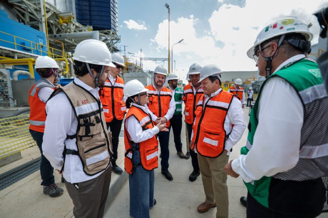 Joaquín Díaz Mena y Emilia Calleja Alor/Yucatán avanza hacia la autosuficiencia energética con nuevas plantas de la CFE