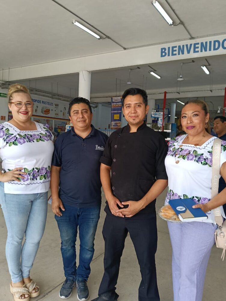 Mujeres de Kanasín toman curso para emprender y fortalecer sus pequeños negocios