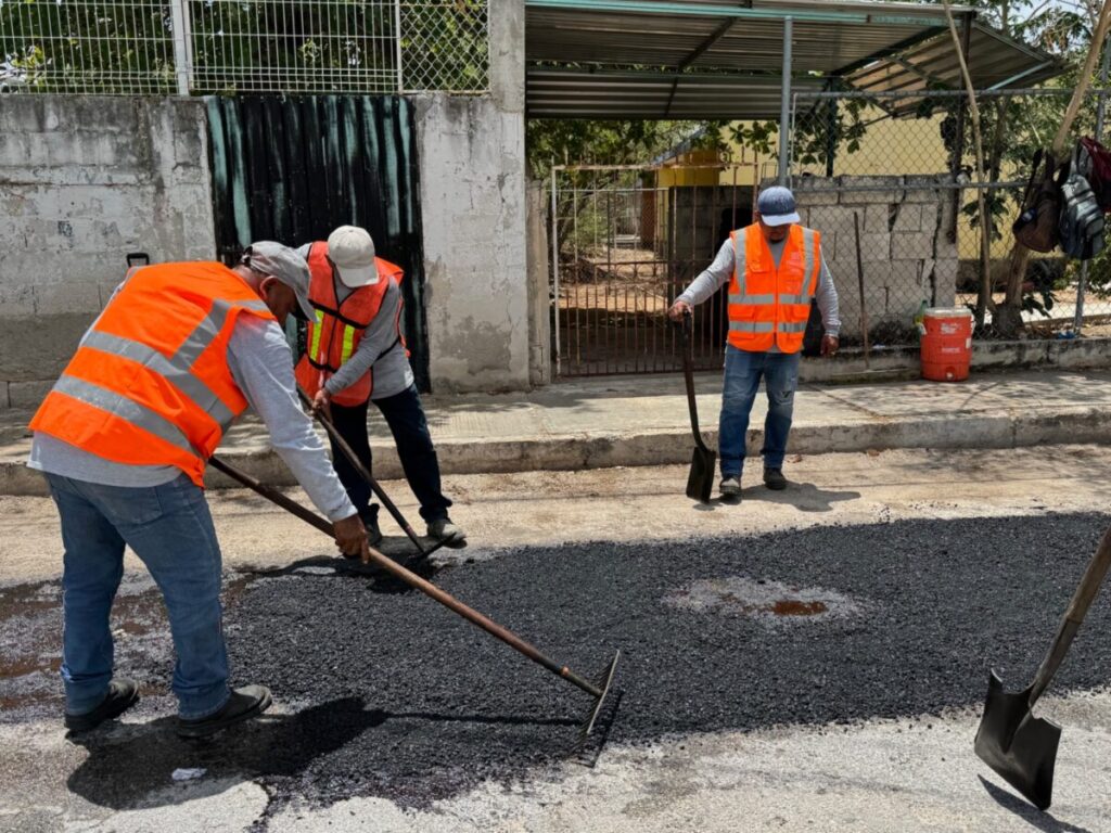 Renacimiento Maya avanza con el Programa de Bacheo Bienestar en colonias de Mérida