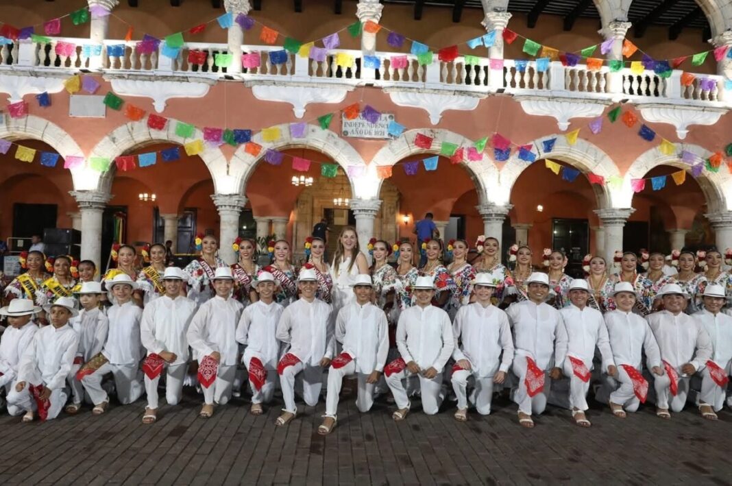 Cecilia Patrón celebra los 43 años de identidad y tradición de la hermosa Vaquería Yucateca