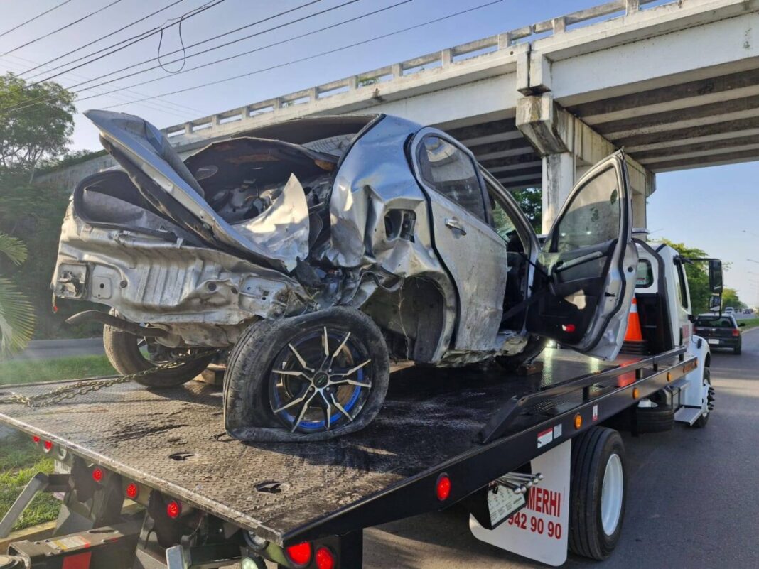 Se registra aparatoso accidente en la entrada a Progreso