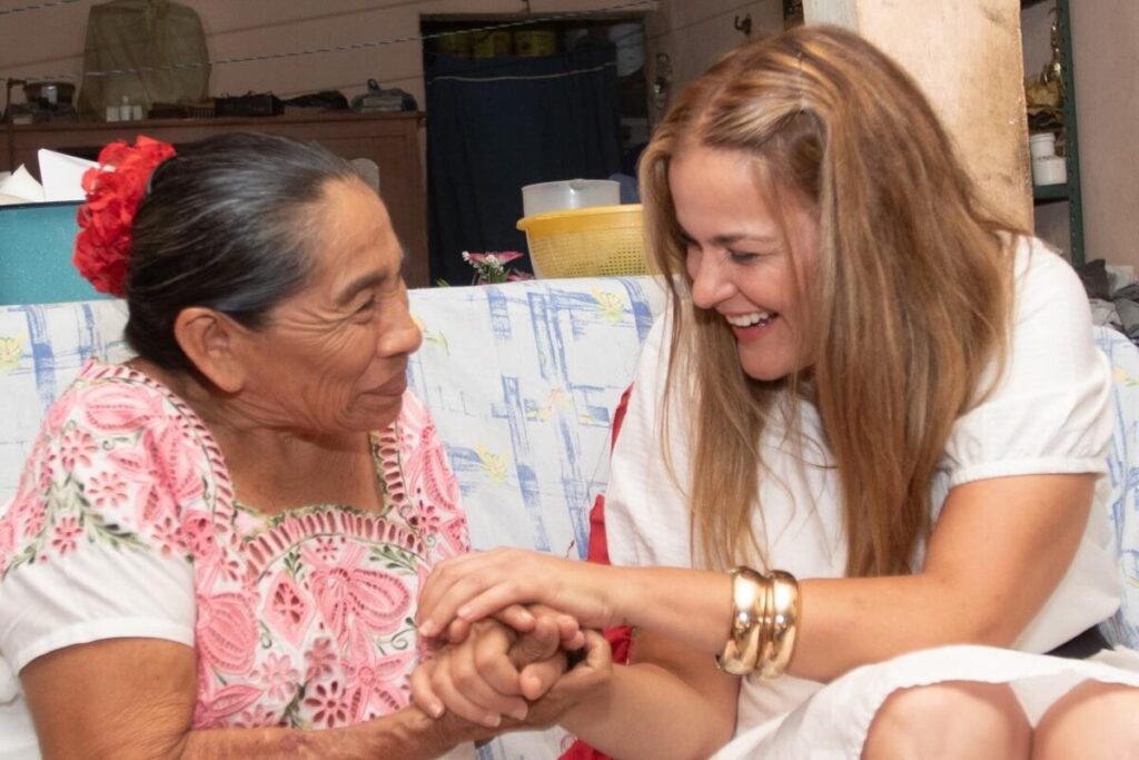 Cecilia Patrón concluye con exito su participación en la Bloomberg Harvard Leadership Initiative
