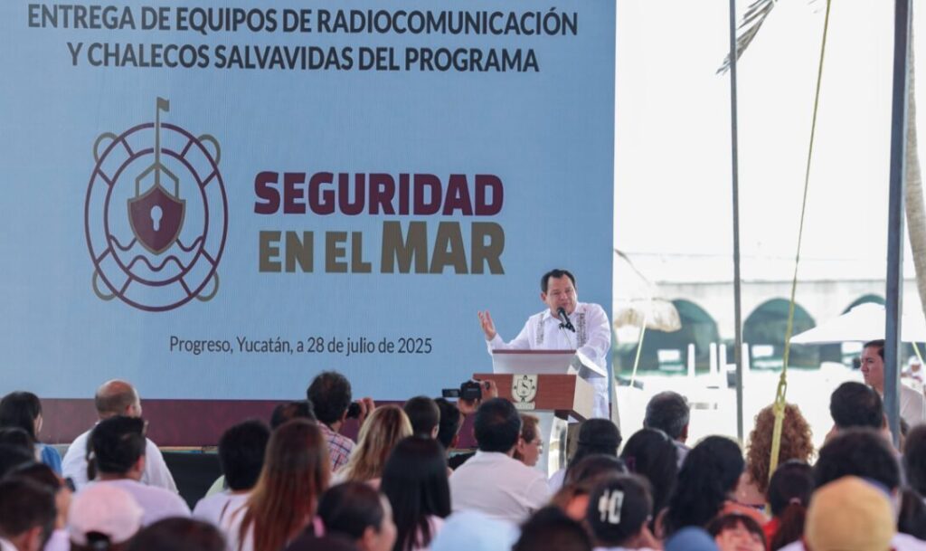 Gobernador Joaquín Díaz Mena respalda a las pescadoras y pescadores de Progreso