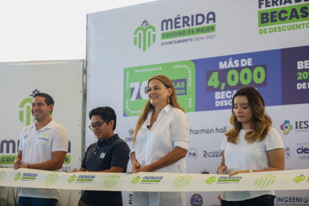 Impulsa Cecilia Patrón la educación con descuentos y becas para estudiantes