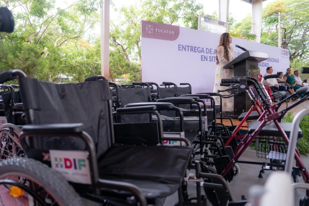 Gobierno promueven autonomía de personas con discapacidad en Yucatán