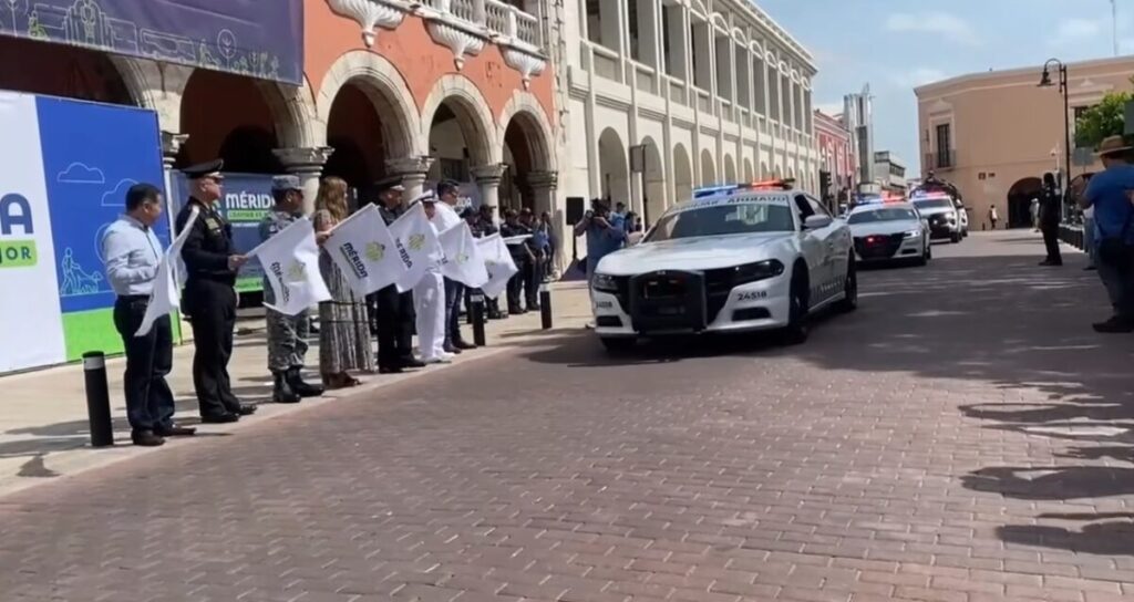 La alcaldesa Cecilia Patrón arranca el operativo de seguridad vacacional en Mérida