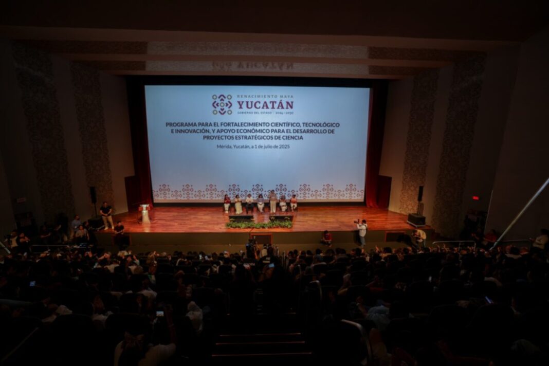 Presentación del programa Investigadoras e Investigadores por Yucatán en el Gran Museo del Mundo Maya
