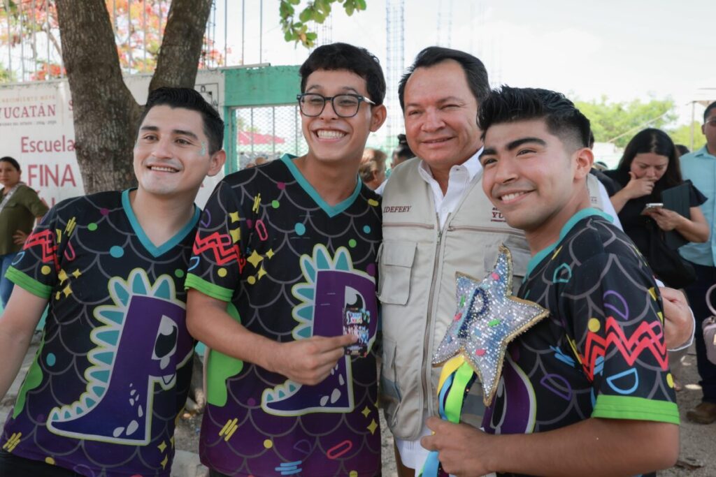Gobierno del Estado reconstruye primaria en la colonia Azcorra