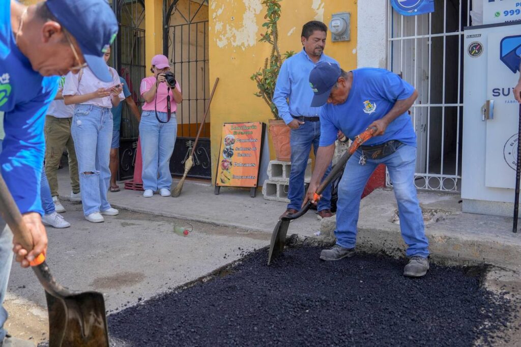 Lleva Cecilia Patrón los servicios del Ayuntamiento "Mega Operativo de Limpieza" a la colonia Porvenir