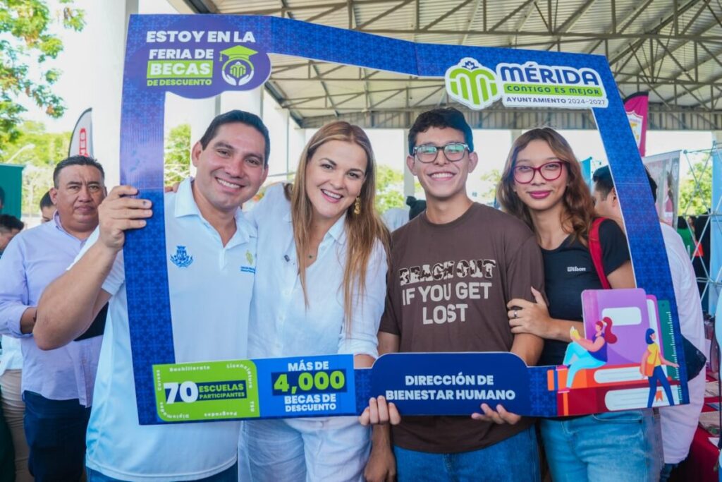 Impulsa Cecilia Patrón la educación con descuentos y becas para estudiantes