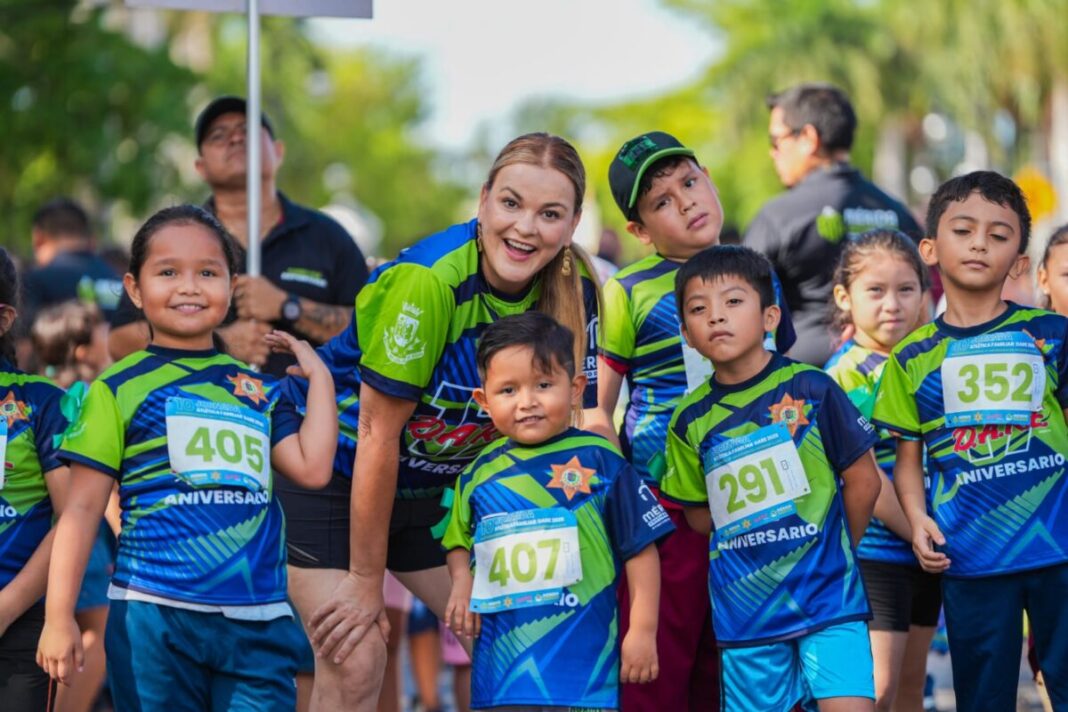 Conmemora Cecilia Patrón el 17 aniversario del programa de educación preventiva de adicciones, D.A.R.E.