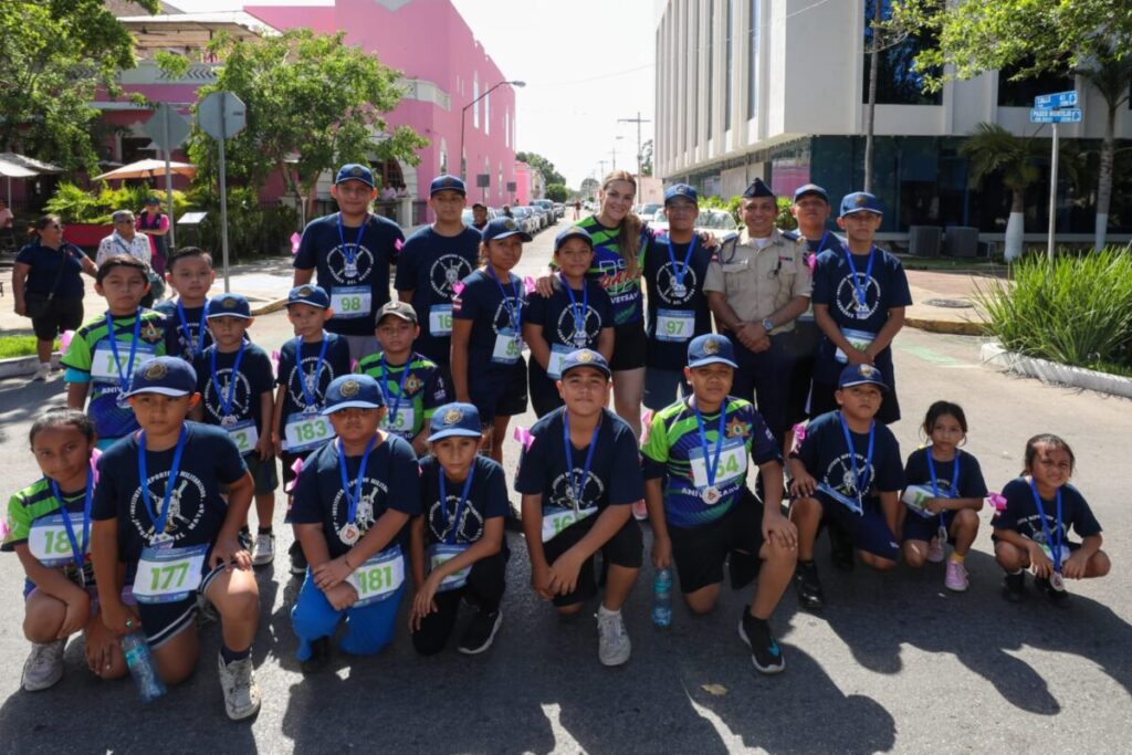 Conmemora Cecilia Patrón el 17 aniversario del programa de educación preventiva de adicciones, D.A.R.E.