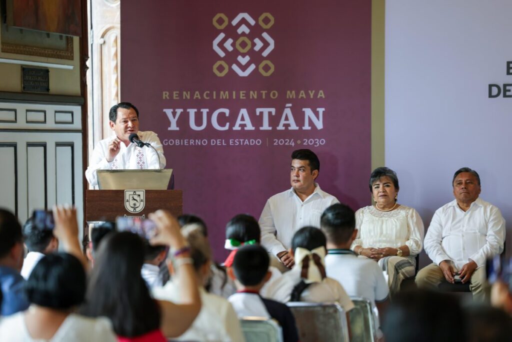 Gobierno reconoce a estudiantes destacados de Yucatán en la Olimpiada del Conocimiento 2025