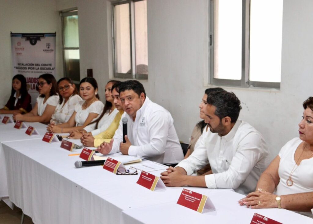 En Kanasín se trabaja para que los niños y jóvenes crezcan en entonos seguros: Edwin Bojórquez