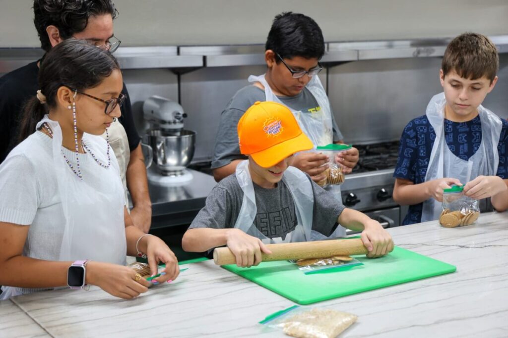 La Anáhuac Mayab promueven creatividad e innovación en niños y jóvenes