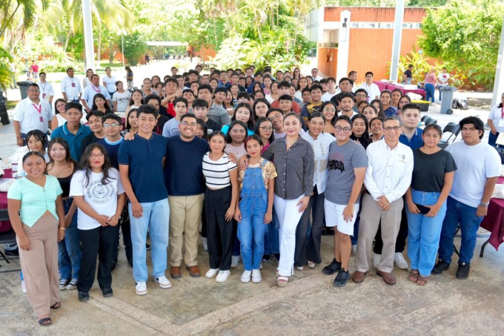 Más de 500 jóvenes participan en mesas de consulta de Juventudes Renacimiento