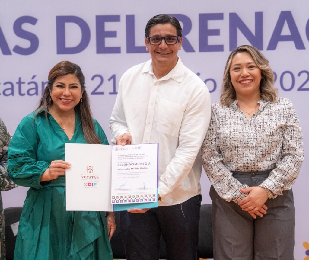 Mtra. Wendy Méndez Naal / DIF Yucatán firman “Alianzas del Renacer” para fortalecer atención social