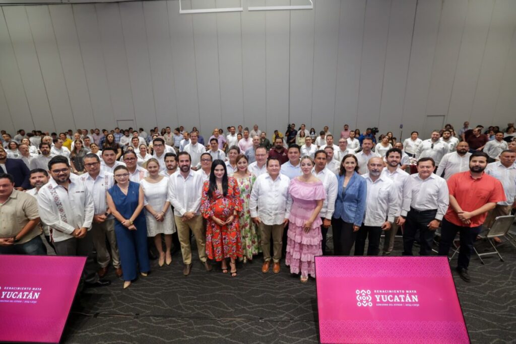 Joaquín Díaz Mena promueve transformación energética para Yucatán