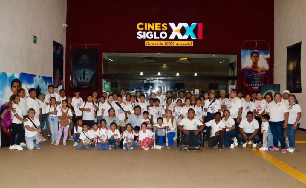 Edwin Bojórquez Ramírez y Raque Balam Rocha /Concluye con gran enseñanza para los niños y niñas el "Verano DIFerente" de Kanasín