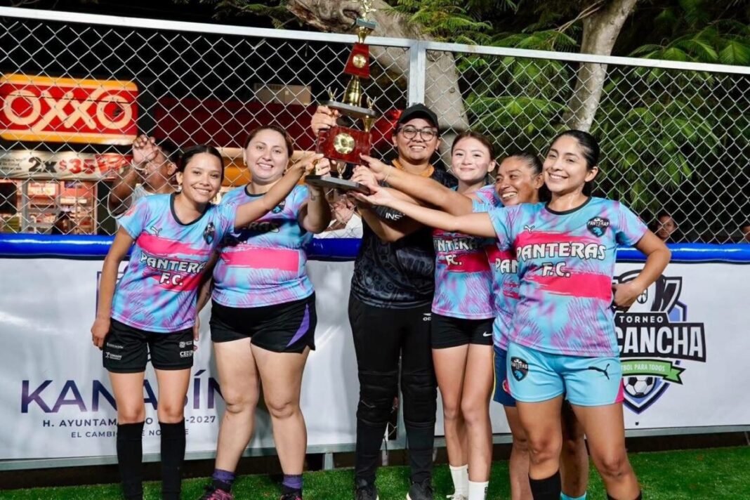 Se realiza primer torneo femenil de fútbol “La Cancha, Fútbol para Todos” en Kanasín