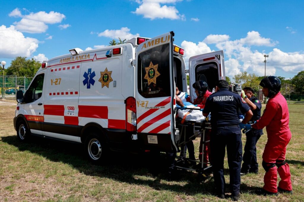 Mujer de Tekax es llevada a Mérida, tras presentar complicaciones de embarazo