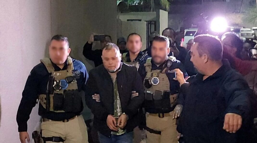 Maestro tras abusar de unas menores es sentenciado a más de 14 años en la cárcel en Baja California