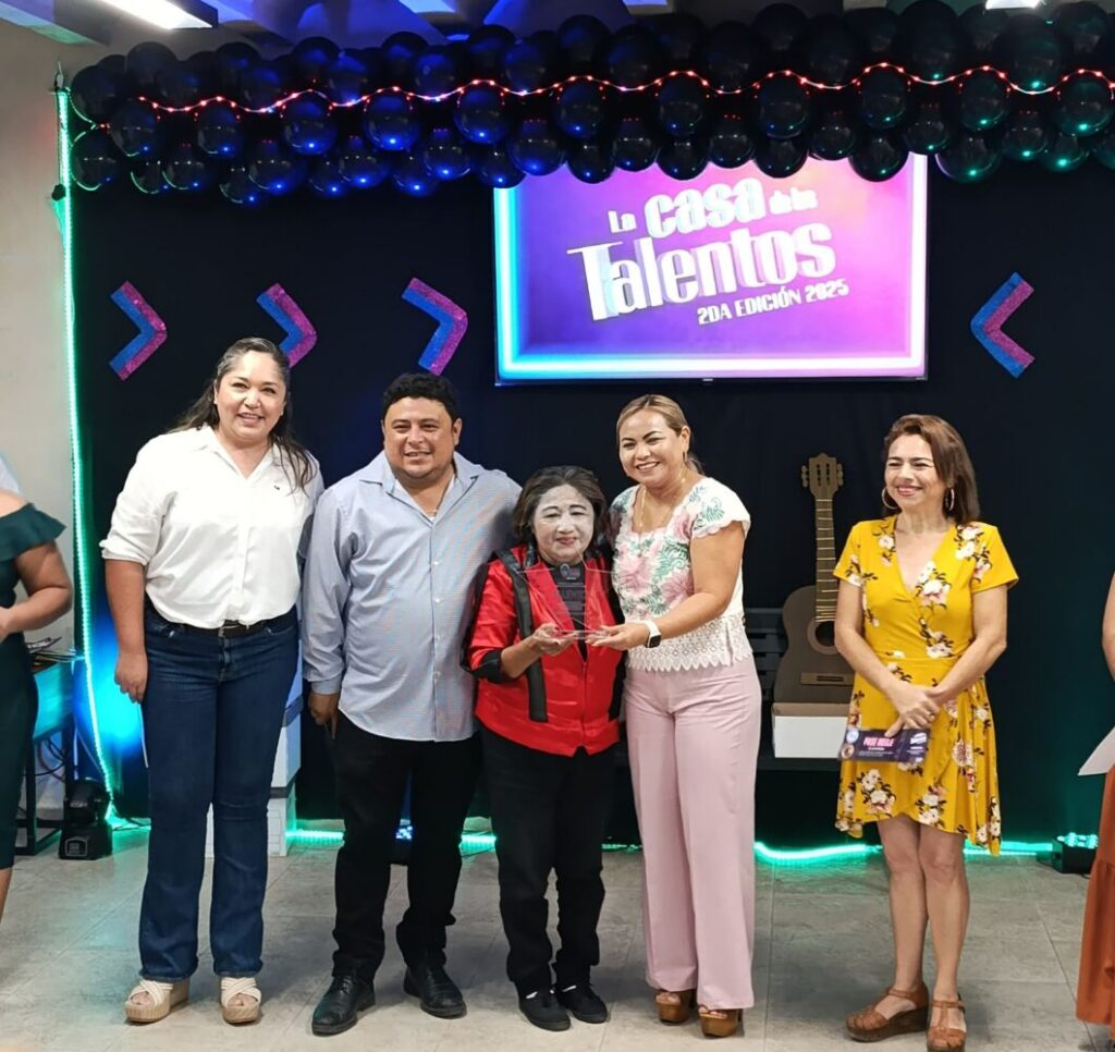 Edwin Bojórquez y Raquel Balam Rocha / Abuelitos de Kanasín demuestran sus talentos en concurso en Casa del Adulto Mayor