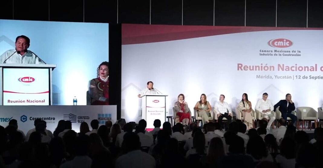 Joaquín Díaz Mena / Renacimiento Maya reitera su compromiso para el bienestar de vivienda en Yucatán