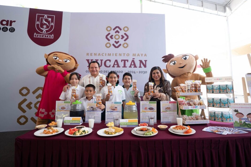 Díaz Mena renueva escuela con casi 100 años de historia en el municipio de Progreso