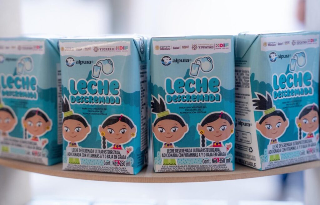 La Mtra. Wendy Méndez Naal /DIF Yucatán presenta nueva imagen en desayunos Bienestar de la Niñez