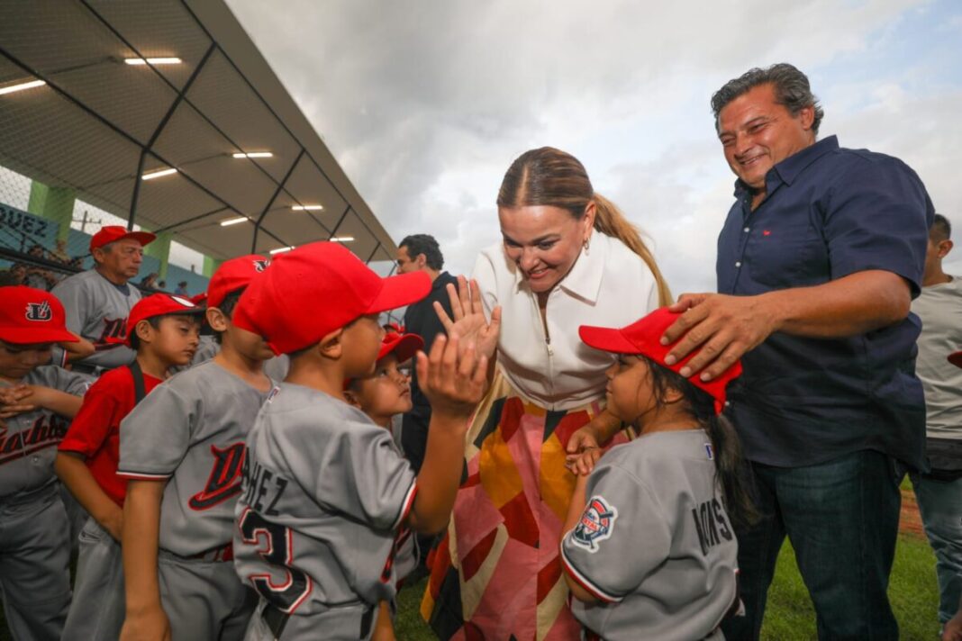 Cecilia Patrón entrega Unidad Deportiva Bojórquez en Mérida