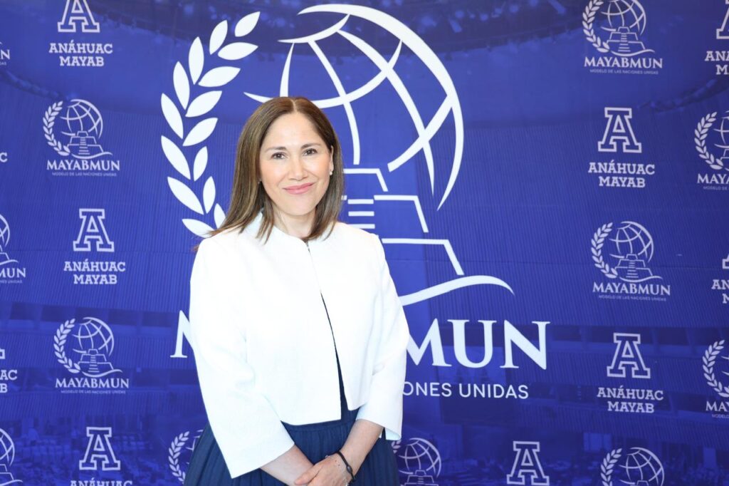 Dra. Magdalena Alcocer Vega/ Analizan problemáticas globales en XXI Modelo de las Naciones Unidas Mayabmun en la Universidad Anáhuac Mayab