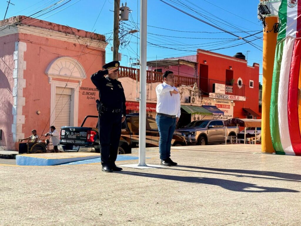Encabeza el alcalde Edwin Bojórquez la conmemoración del 178 Aniversario de los Niños Héroes en Kanasín