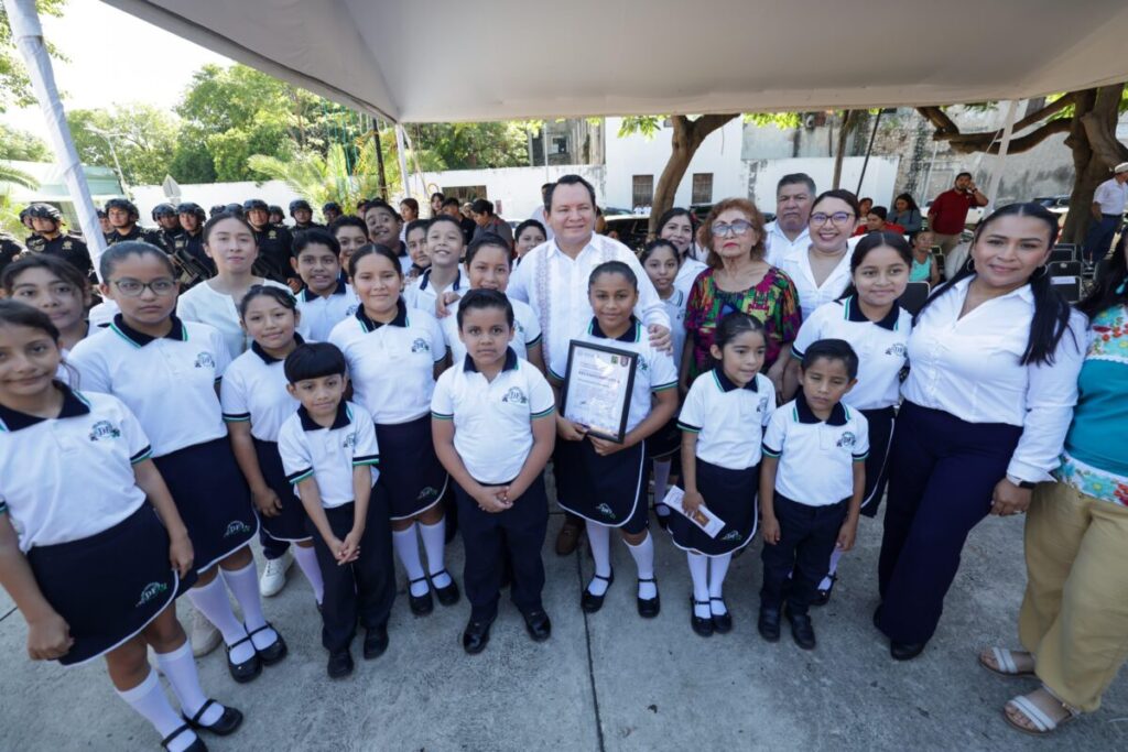 Joaquín Díaz Mena conmemora el 178 aniversario de los Niños Héroes de Chapultepec