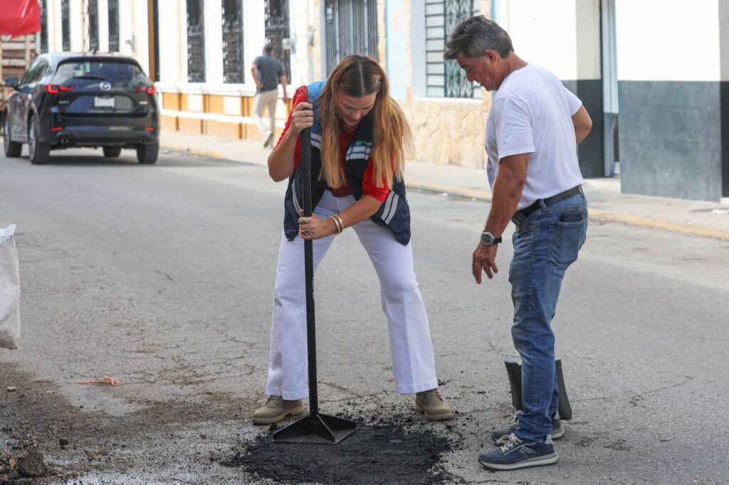 Todo el Ayuntamiento a las calles para atender el bacheo en Mérida: Cecilia Patrón
