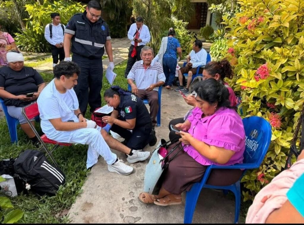 Choque de autobuses en Umán deja a varios lesionados