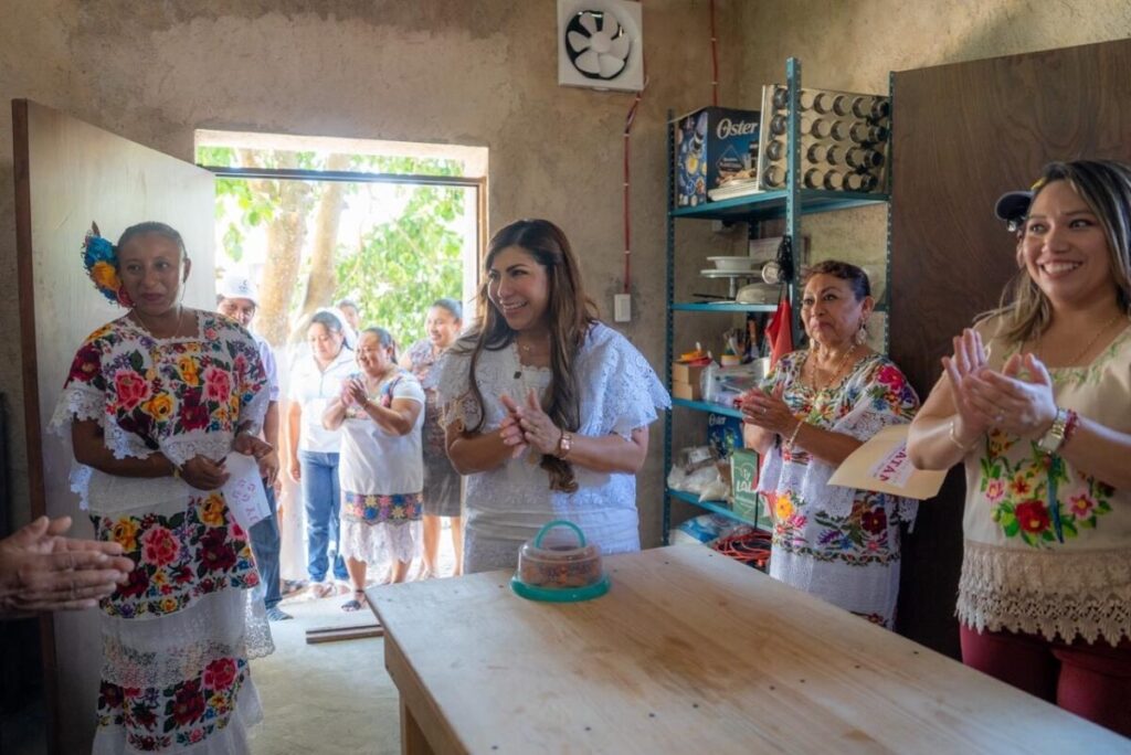 Mtra. Wendy Méndez/ Gobierno y DIF Yucatán celebran riqueza gastronómica de Yucatán en el Día Mundial de la Alimentación