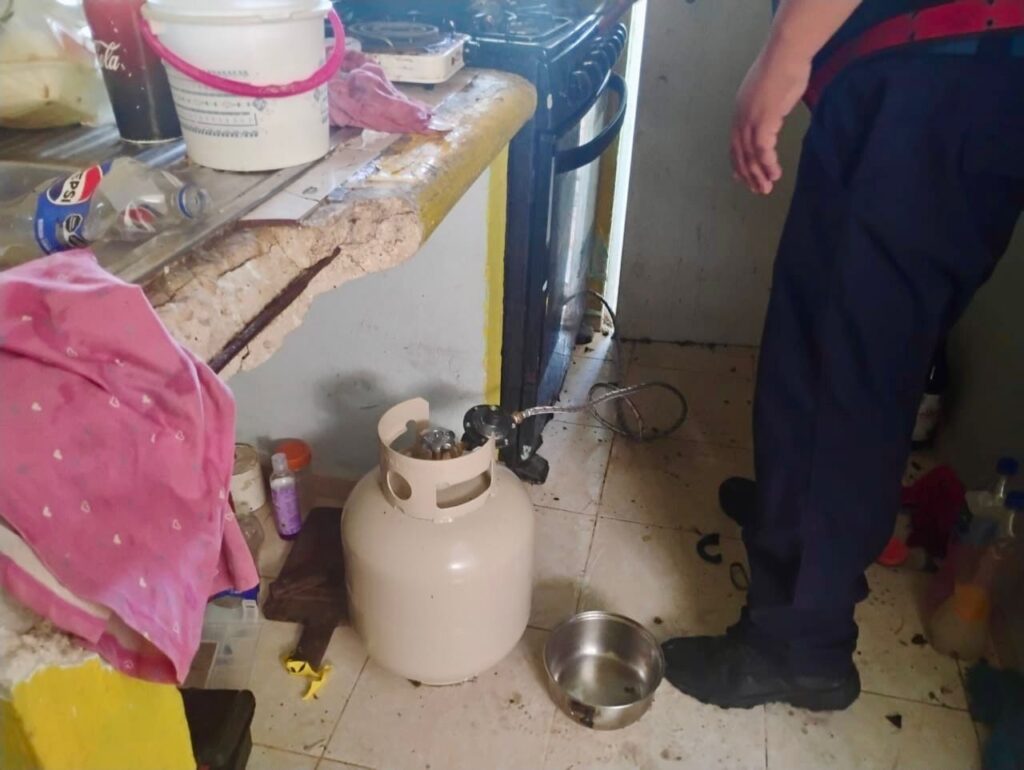 Se registra explosión de un tanque de gas en Santa Ana, Kanasín 