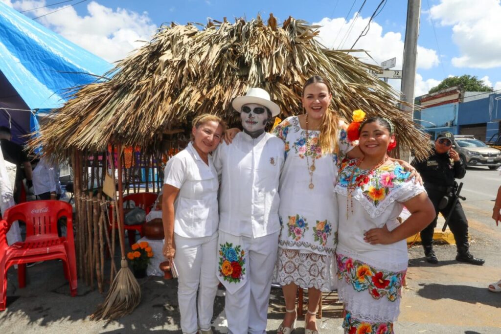 Así inauguró la alcaldesa de Mérida, Cecilia Patrón la tradicional Feria del Mucbipollo en el barrio mágico de San Sebastián