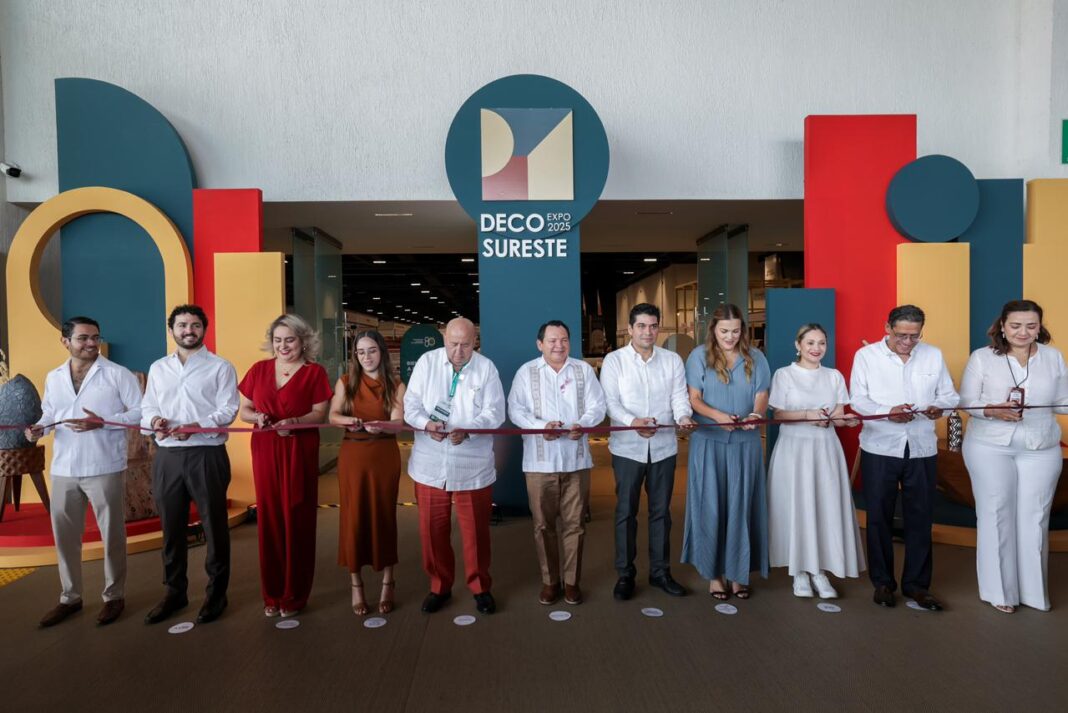 El gobernador Joaquín Díaz Mena inaugura la Convención Nacional de la Canainma y la Expo Decosureste 2025