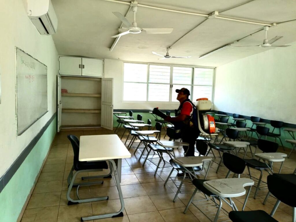 Ayuntamiento de Kanasín intensifica acciones contra el mosco transmisor del dengue