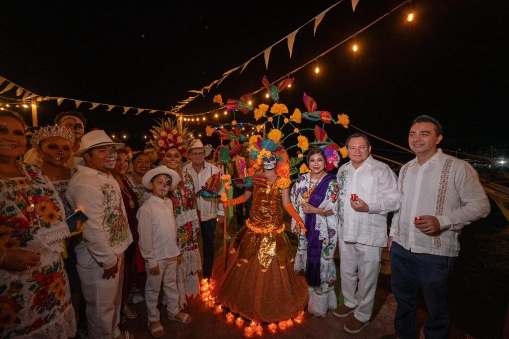 El Gobernador Joaquín Díaz Mena realiza por primera vez la celebración del Camino de Ánimas en Río Lagartos 