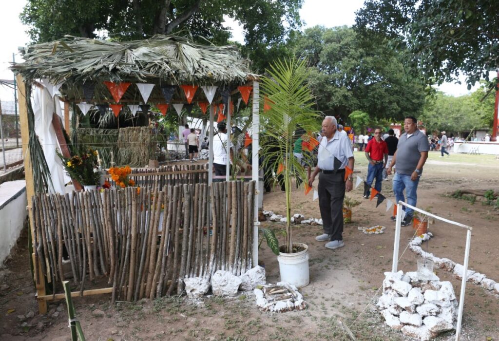 Realizan muestra de altares por el Janal Pixán en el Cereso de Mérida con el apoyo del Gobierno del Estado de Yucatán 
