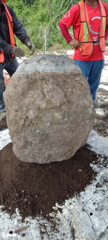 Hallan en Sierra Papacal escultura maya en forma de un anciano 