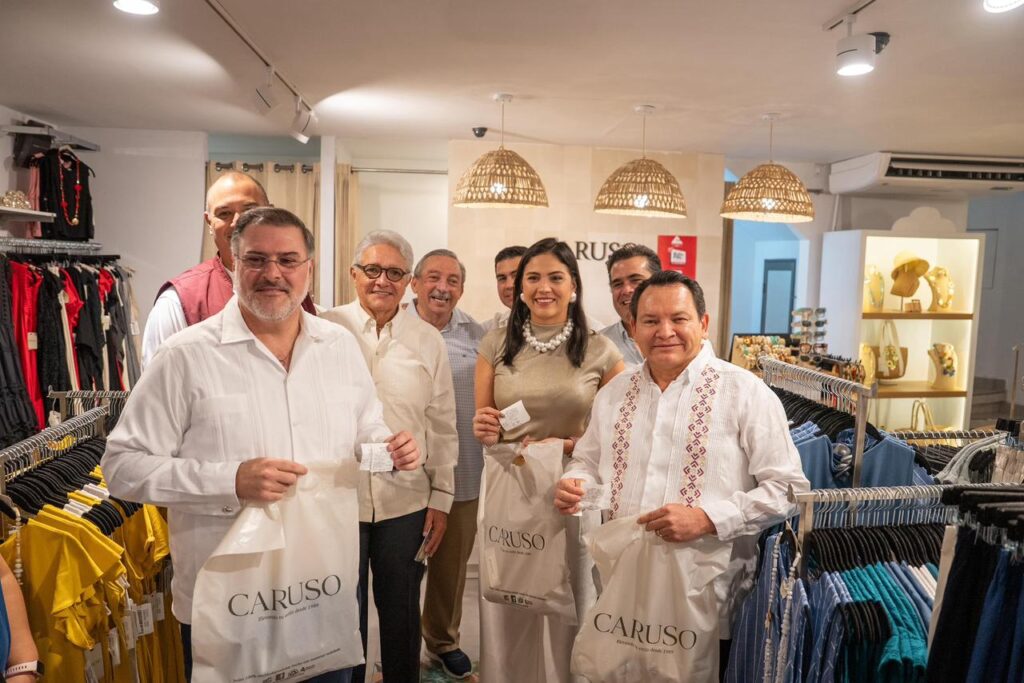 El Gobernador Joaquín Díaz Mena da el inicio del Buen Fin en Yucatán