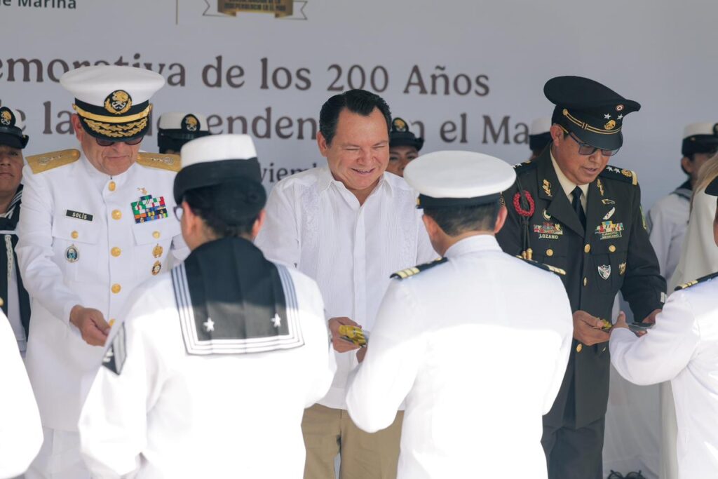 Joaquín Díaz Mena/Renacimiento Maya celebra el bicentenario de la Independencia Marítima Nacional