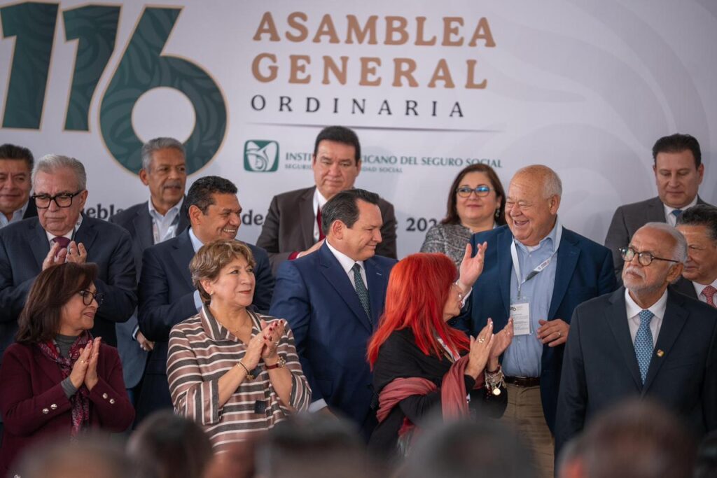 Gobernador Joaquín Díaz Mena participó en la 116ª Asamblea General Ordinaria del IMSS junto a la Presidenta Claudia Sheinbaum